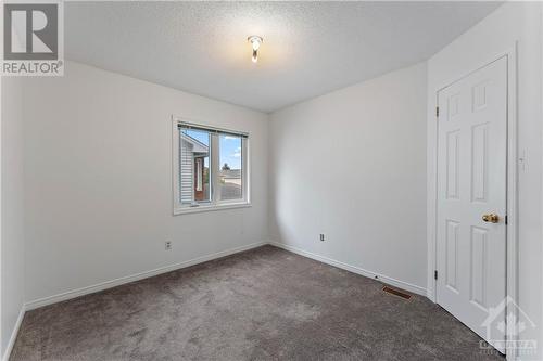 62 Saddlehorn Crescent, Ottawa, ON - Indoor Photo Showing Other Room