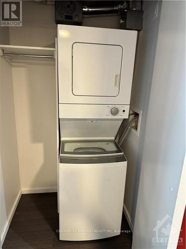 1511 - 105 Champagne Avenue, Ottawa, ON - Indoor Photo Showing Laundry Room