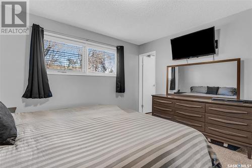 1626 Mckercher Drive, Saskatoon, SK - Indoor Photo Showing Bedroom