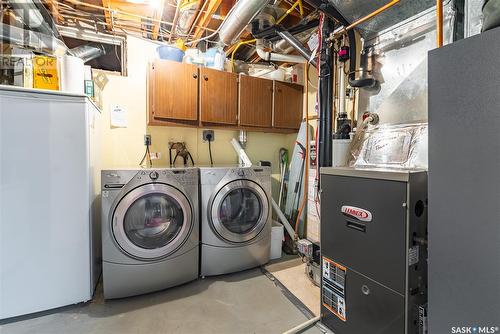 1626 Mckercher Drive, Saskatoon, SK - Indoor Photo Showing Laundry Room