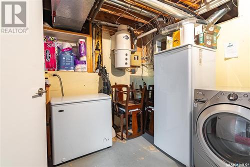 1626 Mckercher Drive, Saskatoon, SK - Indoor Photo Showing Laundry Room