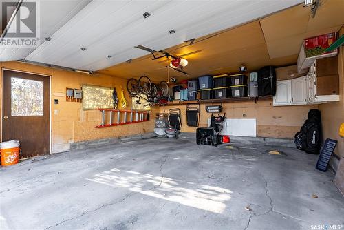 1626 Mckercher Drive, Saskatoon, SK - Indoor Photo Showing Garage