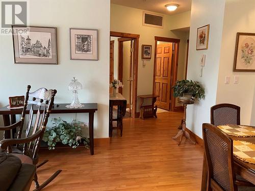 701 14A Crescent Unit# 325, Invermere, BC - Indoor Photo Showing Dining Room