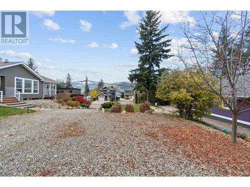 350 & 370 10 Street Se Lot# Lots 3 & 4, Salmon Arm, BC - Outdoor