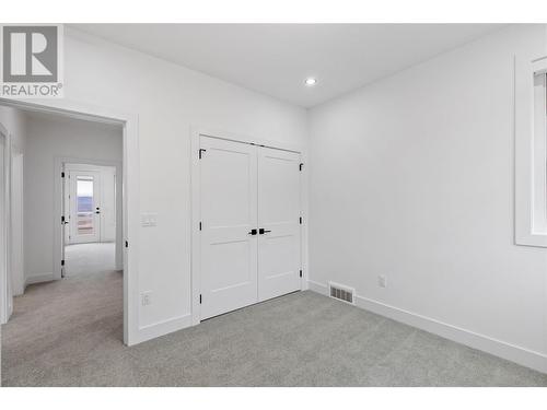 2187 Kentucky Crescent, Kelowna, BC - Indoor Photo Showing Other Room