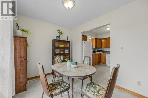 133 Gunn Street, Barrie, ON - Indoor Photo Showing Dining Room