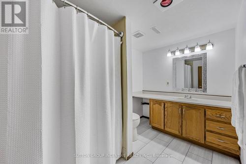 133 Gunn Street, Barrie, ON - Indoor Photo Showing Bathroom