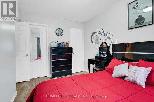 239 Ferndale Drive S, Barrie, ON - Indoor Photo Showing Bedroom