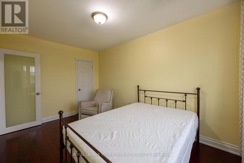 15 Brigham Court, Toronto, ON - Indoor Photo Showing Bedroom