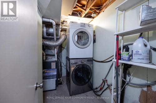 15 Brigham Court, Toronto, ON - Indoor Photo Showing Laundry Room