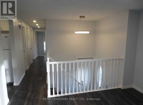 Upper - 18 Chippawa Court, Barrie, ON - Indoor Photo Showing Other Room