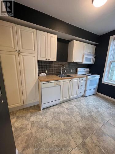 20 First Avenue, Orangeville, ON - Indoor Photo Showing Kitchen