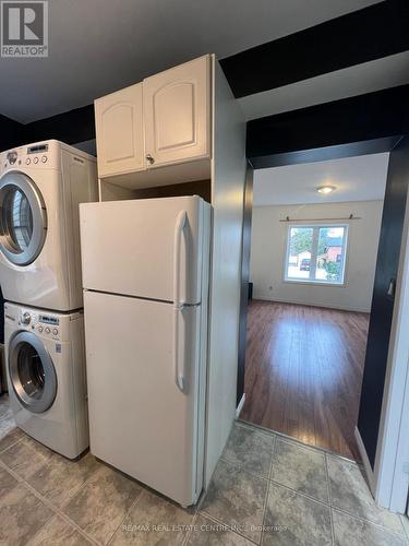 20 First Avenue, Orangeville, ON - Indoor Photo Showing Laundry Room