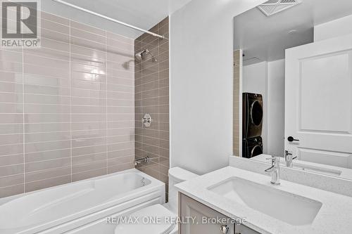 411 - 2343 Khalsa Gate, Oakville, ON - Indoor Photo Showing Bathroom