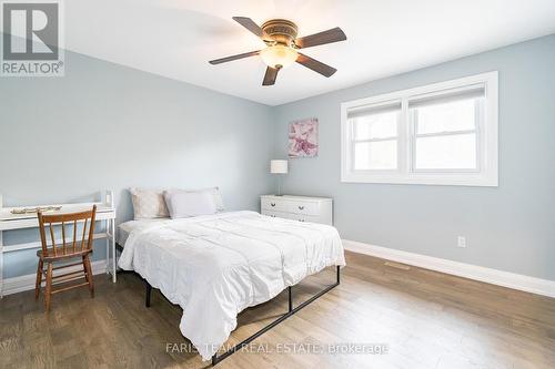 27 Garrett Crescent, Barrie, ON - Indoor Photo Showing Bedroom