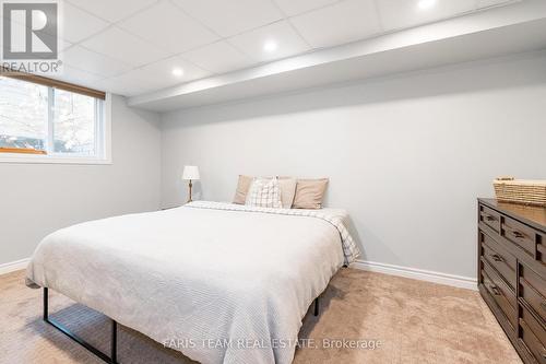 27 Garrett Crescent, Barrie, ON - Indoor Photo Showing Bedroom