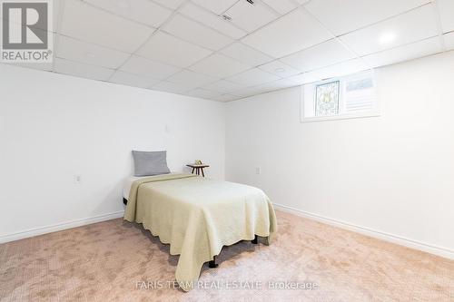 27 Garrett Crescent, Barrie, ON - Indoor Photo Showing Bedroom