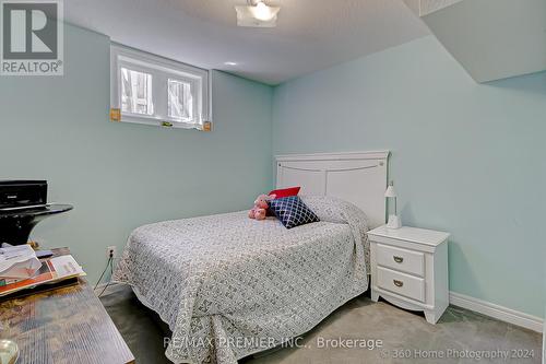 50 Sunny Glen Crescent, Brampton, ON - Indoor Photo Showing Bedroom