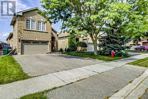 50 Sunny Glen Crescent, Brampton, ON - Outdoor