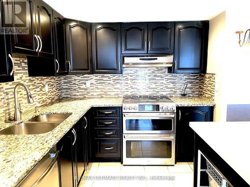 1606 - 350 Webb Drive, Mississauga, ON - Indoor Photo Showing Kitchen With Double Sink With Upgraded Kitchen