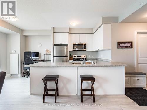 1109 - 65 Yorkland Boulevard, Brampton, ON - Indoor Photo Showing Kitchen With Upgraded Kitchen