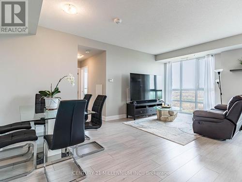 1109 - 65 Yorkland Boulevard, Brampton, ON - Indoor Photo Showing Living Room