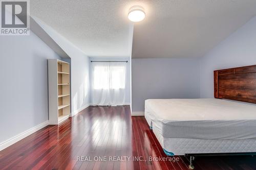 127 Preston Meadow Avenue, Mississauga, ON - Indoor Photo Showing Bedroom