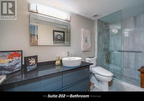 202 - 1400 Dixie Road, Mississauga, ON - Indoor Photo Showing Bathroom