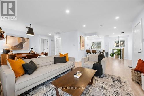 52 - 2530 Northampton Boulevard, Burlington, ON - Indoor Photo Showing Living Room