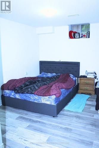 27 Elmbank Trail, Kitchener, ON -  Photo Showing Bedroom