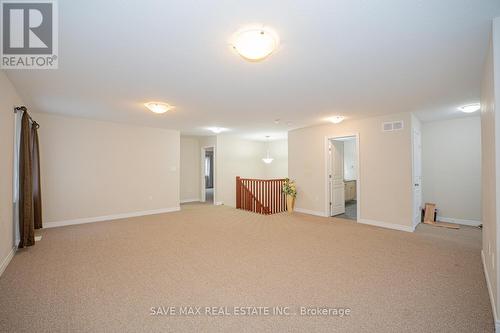 27 Elmbank Trail, Kitchener, ON - Indoor Photo Showing Other Room