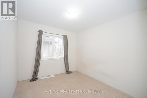 27 Elmbank Trail, Kitchener, ON - Indoor Photo Showing Other Room