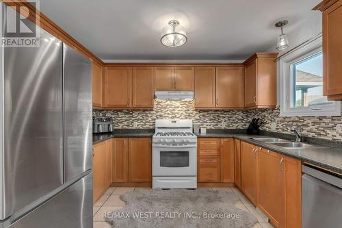 1059 Greenwood Park, Kingston, ON - Indoor Photo Showing Kitchen With Double Sink