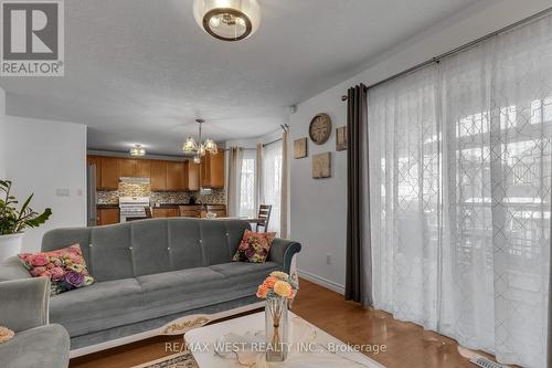 1059 Greenwood Park, Kingston, ON - Indoor Photo Showing Living Room