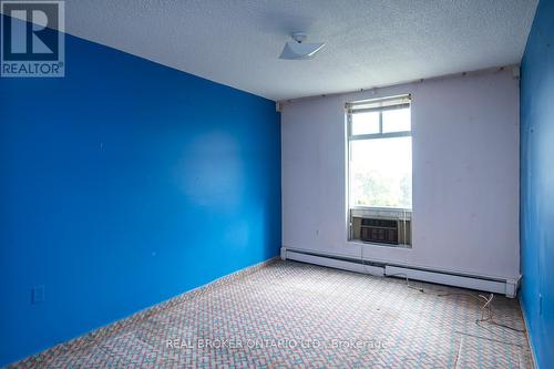 99 - 1624 Bloor Street, Mississauga, ON - Indoor Photo Showing Other Room