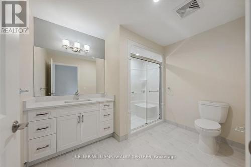 303 - 460 William Graham Drive, Aurora, ON - Indoor Photo Showing Bathroom