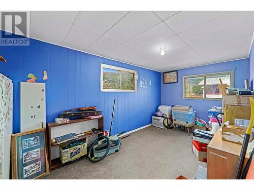 6825 Savona Access Road, Kamloops, BC - Indoor