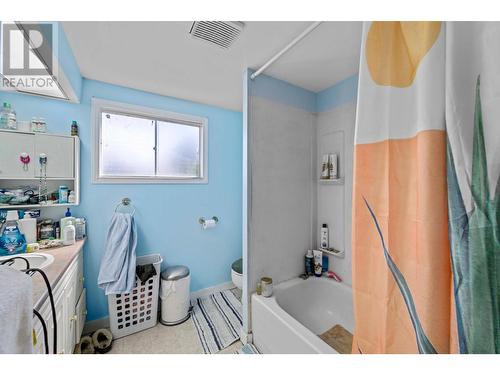 6825 Savona Access Road, Kamloops, BC - Indoor Photo Showing Bathroom