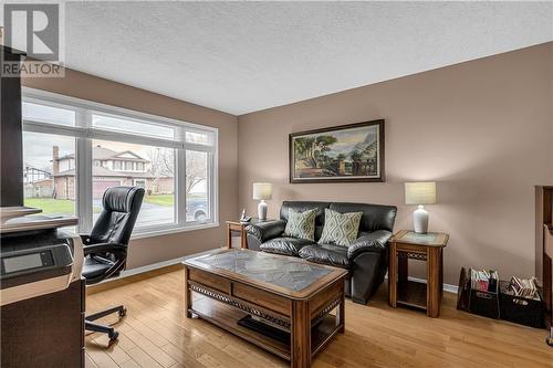 1402 Holy Cross Boulevard, Cornwall, ON - Indoor Photo Showing Other Room