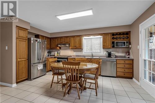 1402 Holy Cross Boulevard, Cornwall, ON - Indoor Photo Showing Kitchen With Double Sink