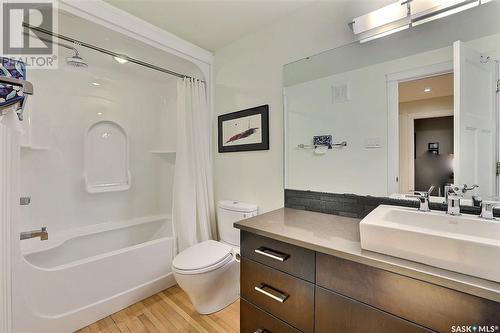 6 1651 Anson Road, Regina, SK - Indoor Photo Showing Bathroom