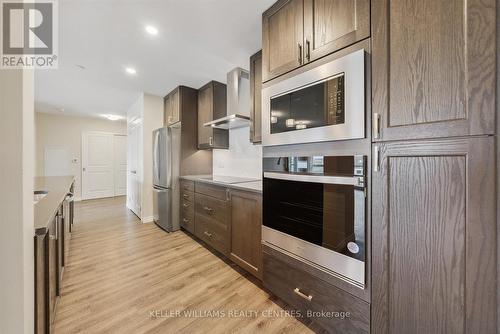 618 - 460 William Graham Drive, Aurora, ON - Indoor Photo Showing Kitchen