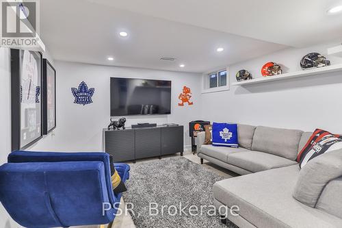 55 Deschene Avenue, Hamilton, ON - Indoor Photo Showing Living Room