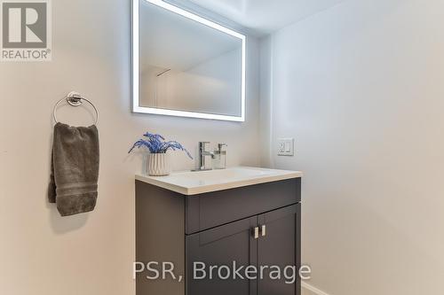 55 Deschene Avenue, Hamilton, ON - Indoor Photo Showing Bathroom