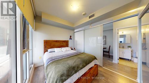 2503 - 426 University Avenue, Toronto, ON - Indoor Photo Showing Bedroom