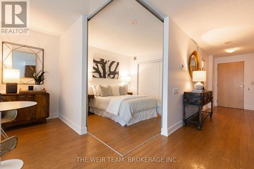 505 - 1048 Broadview Avenue, Toronto, ON - Indoor Photo Showing Bedroom