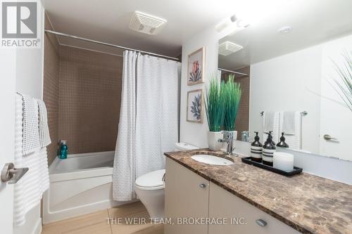 505 - 1048 Broadview Avenue, Toronto, ON - Indoor Photo Showing Bathroom