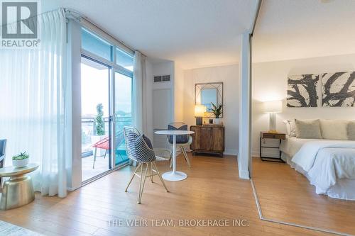 505 - 1048 Broadview Avenue, Toronto, ON - Indoor Photo Showing Bedroom