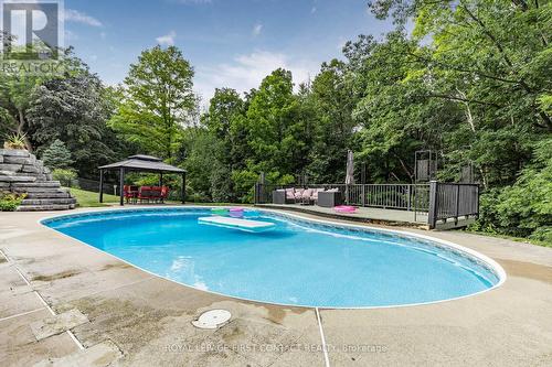 4 Brookdale Drive, Barrie, ON - Outdoor With In Ground Pool With Backyard