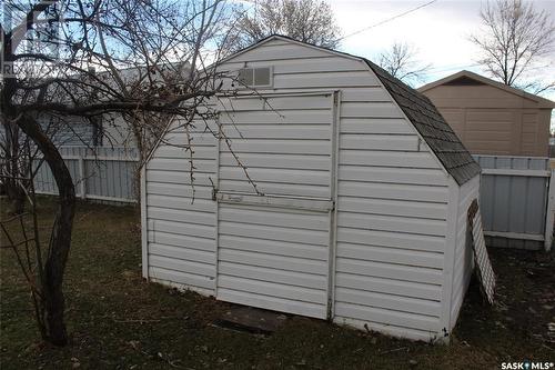 209 3Rd Avenue E, Lampman, SK - Outdoor